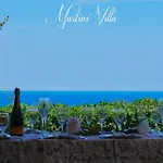 Martin \'S Villa. House On The Beach With Pool