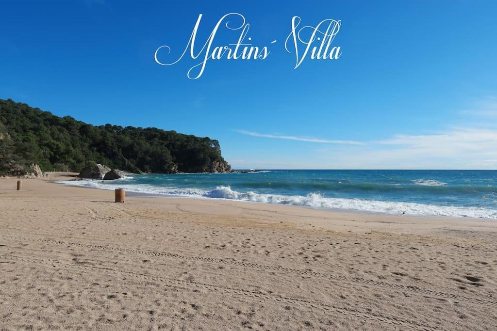 Martin 's Villa. House On The With Pool * Lloret de Mar