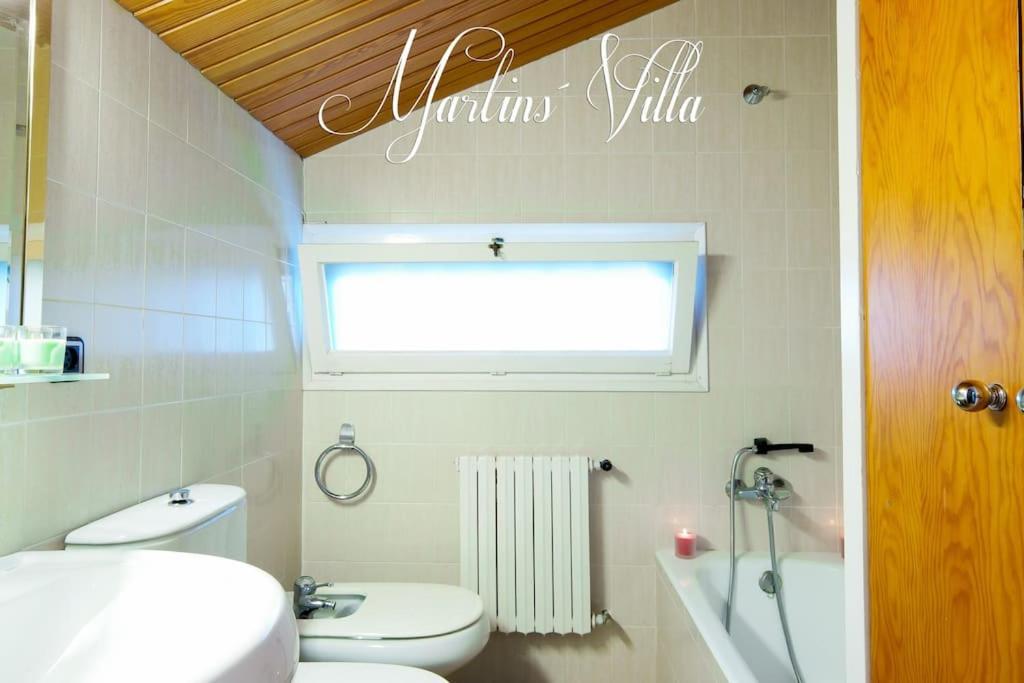Martin 's Villa. House On The With Pool Villa Lloret de Mar
